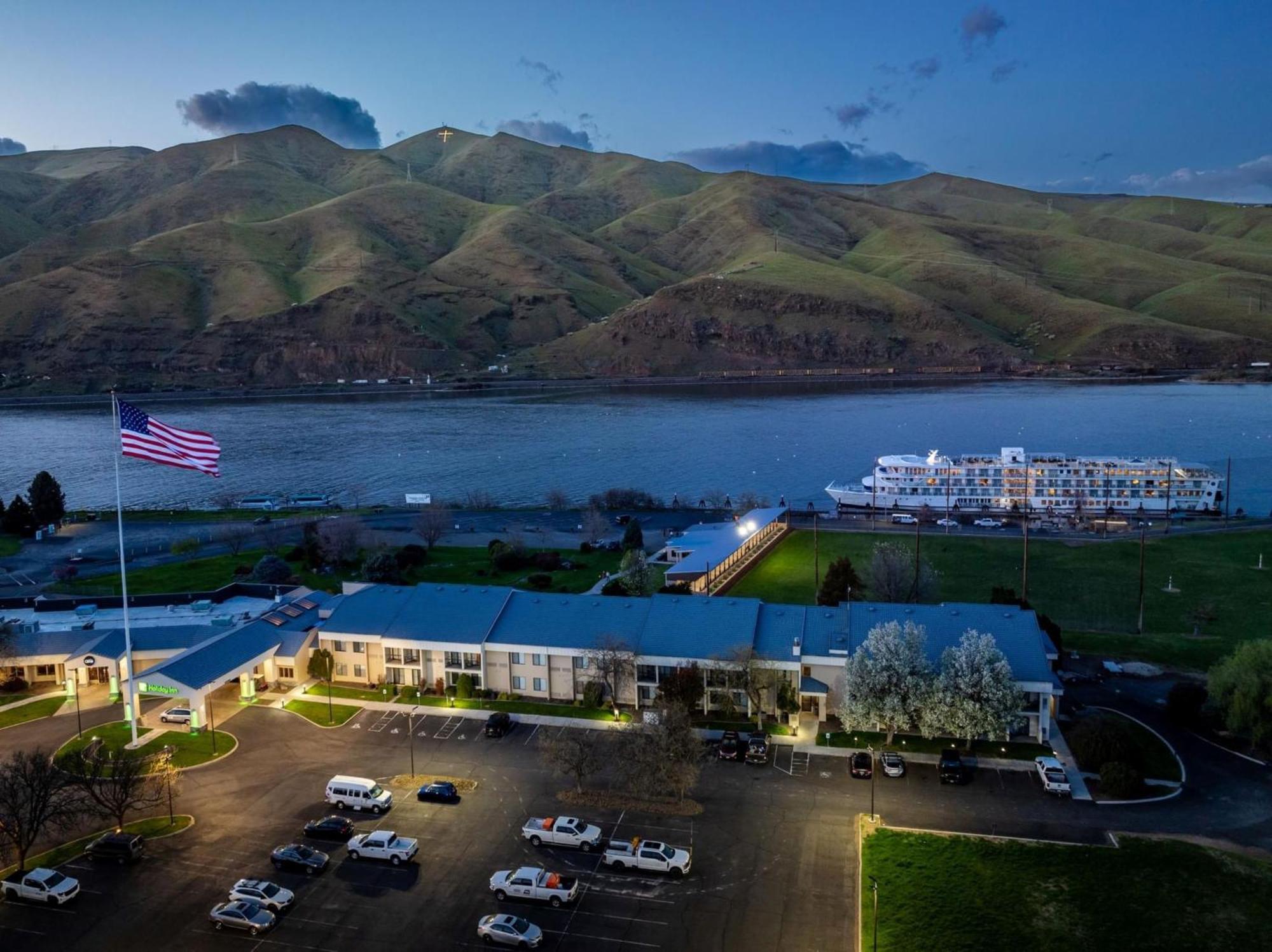 Holiday Inn Clarkston - Lewiston By Ihg Bagian luar foto