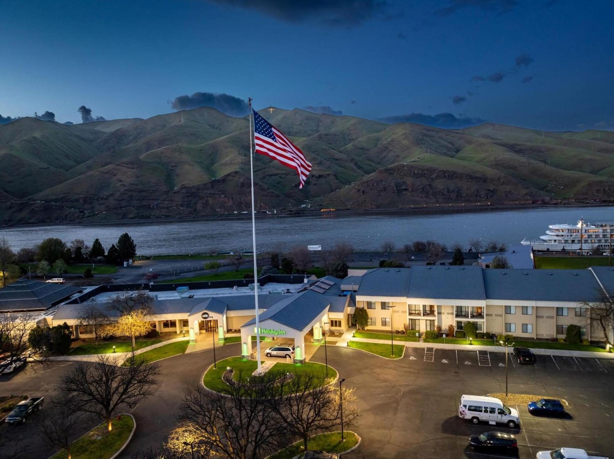 Holiday Inn Clarkston - Lewiston By Ihg Bagian luar foto